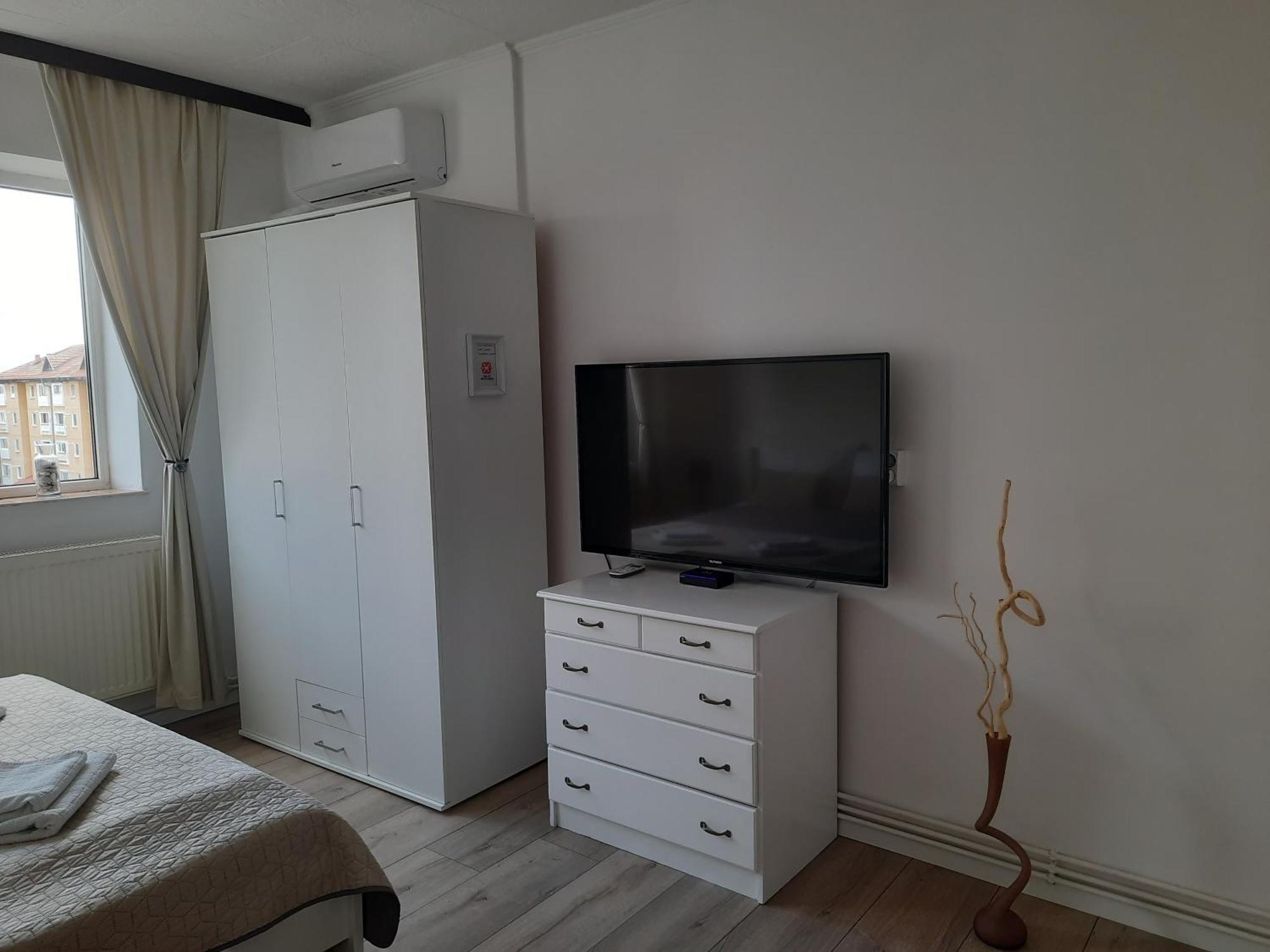 Lyra Apartment Сфынту-Георге Экстерьер фото